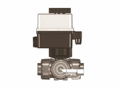 Фотография 3-х ходовой шаровой кран TKD ХПВХ с эл.приводом 24V AC/DC, муфтовые окончания, L-шар d20 (DN15)